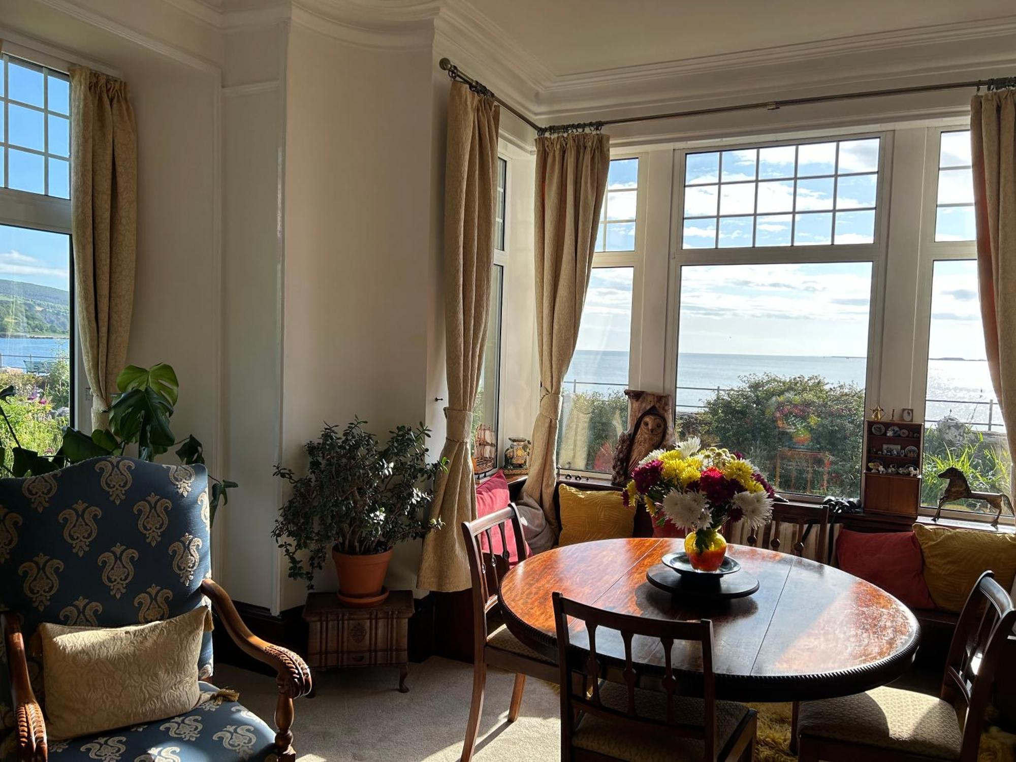 Tigh Na Mara Guest House Rosemarkie- Breakfast Optional Exterior photo